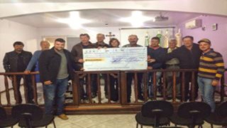 Vice Prefeito Alcides Mayer recebe recurso financeiro da Câmara Municipal, para melhoria das estradas rurais. Vice Prefeito Alcides Mayer recebe recurso financeiro da Câmara Municipal, para melhoria das estradas rurais.
