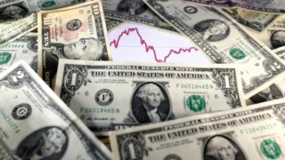 Dólar sobe e supera R$ 5,10 com piora de pessimismo sobre economia global
