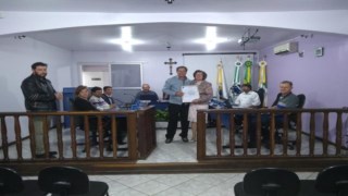 Câmara Municipal promove homenagem e entrega de Moção de Aplausos e Congratulações a Senhora Iria Costa.