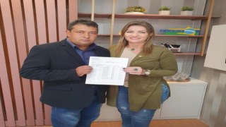 Vereador e Vice-Presidente Argeu Grisol participa de importante reunião com Deputada Federal Aline Sleutjes Vereador e Vice-Presidente Argeu Grisol participa de importante reunião com Deputada Federal Aline Sleutjes