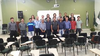 Vereadores, Funcionários da Câmara Municipal e da Prefeitura, visitam cidade de Tibagi, para avaliar como funciona o Fundo Previdenciário. Vereadores, Funcionários da Câmara Municipal e da Prefeitura, visitam cidade de Tibagi, para avaliar como funciona o Fundo Previdenciário.