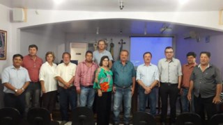 Câmara Municipal recebe visita de diretores da Lacticínios Tirol. Câmara Municipal recebe visita de diretores da Lacticínios Tirol.