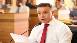 Ex-vereador Cristiano Santos é transferido para UTI humanizada e poderá continuar o tratamento contra a Covid-19 ao lado da família Ex-vereador Cristiano Santos é transferido para UTI humanizada e poderá continuar o tratamento contra a Covid-19 ao lado da família