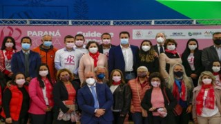 Paraná Rosa une Estado e municípios para reforçar cuidados com a saúde da mulher Paraná Rosa une Estado e municípios para reforçar cuidados com a saúde da mulher