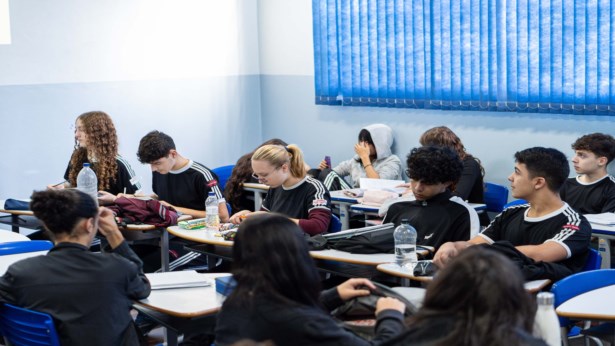 Paraná investe R$ 130 milhões para fortalecer ensino de Matemática na rede estadual