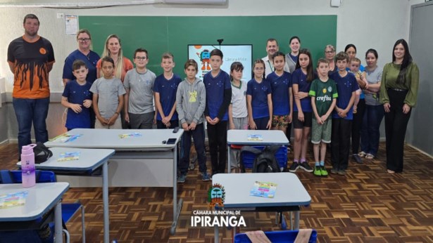 Projeto Câmara Mirim é apresentado aos alunos e professores da Escola Municipal de São Bráz.