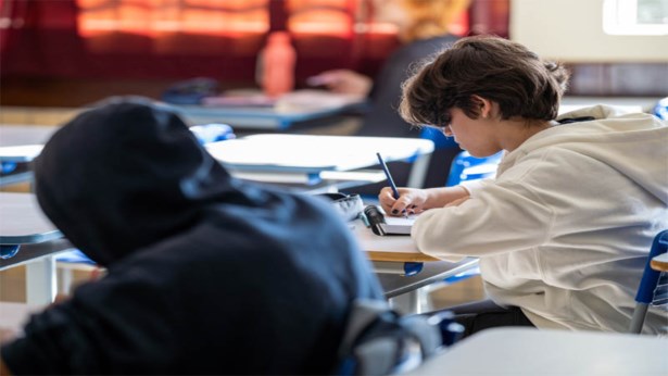 Paraná mantém liderança nacional e tem a melhor educação do Brasil no Ideb 2025